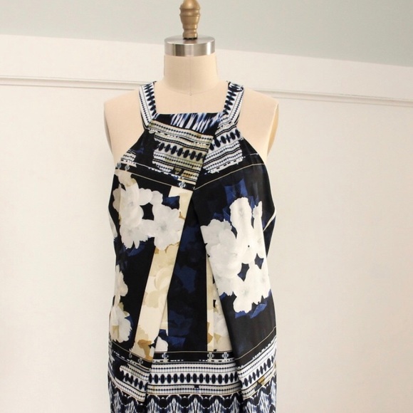 ANTONIO MELANI Dresses & Skirts - NWT Antonio Melani Navy and Cream Floral Dress.